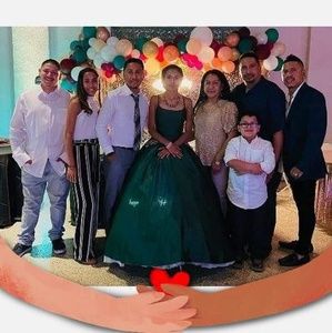 Meet your Posher, Leon